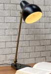 Lampa stołowa VL38 czarna - LOUIS POULSEN